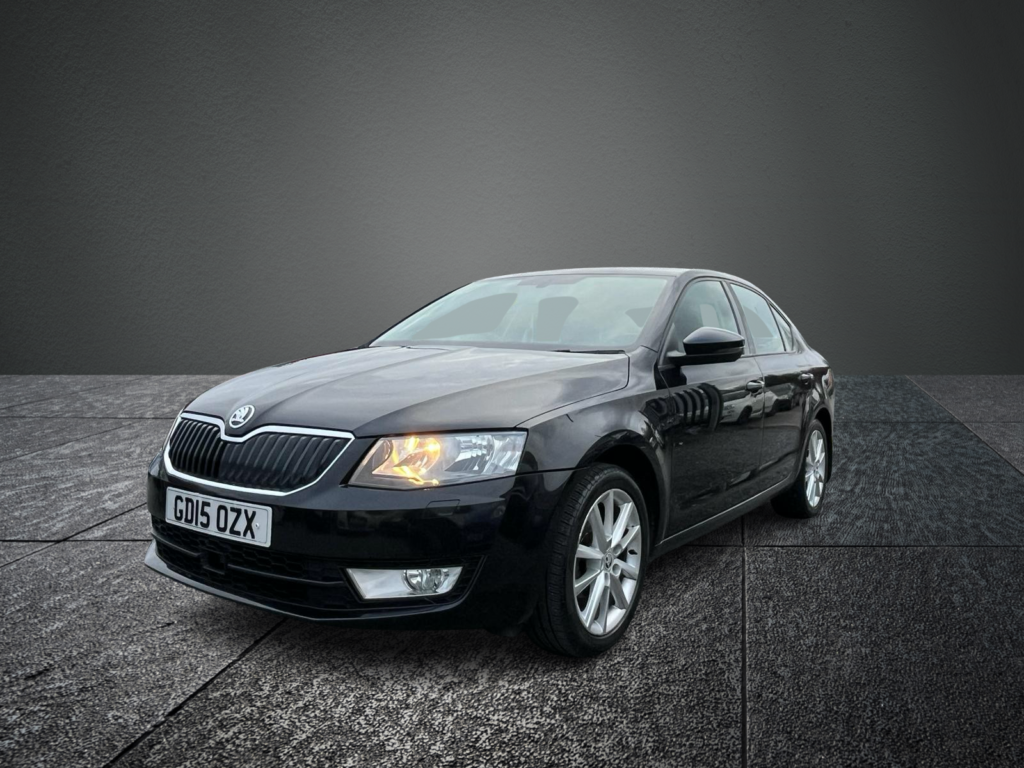 SKODA OCTAVIA 1.6 TDI CR Elegance 5dr DSG