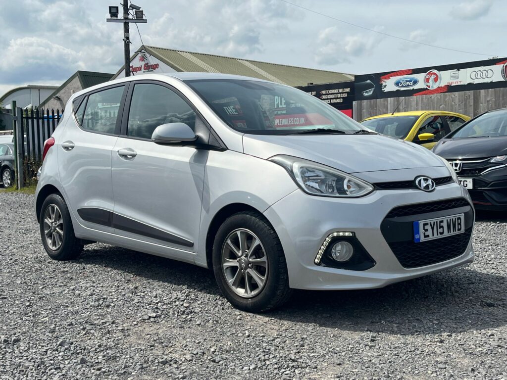 HYUNDAI I10 1.0 Premium 5dr