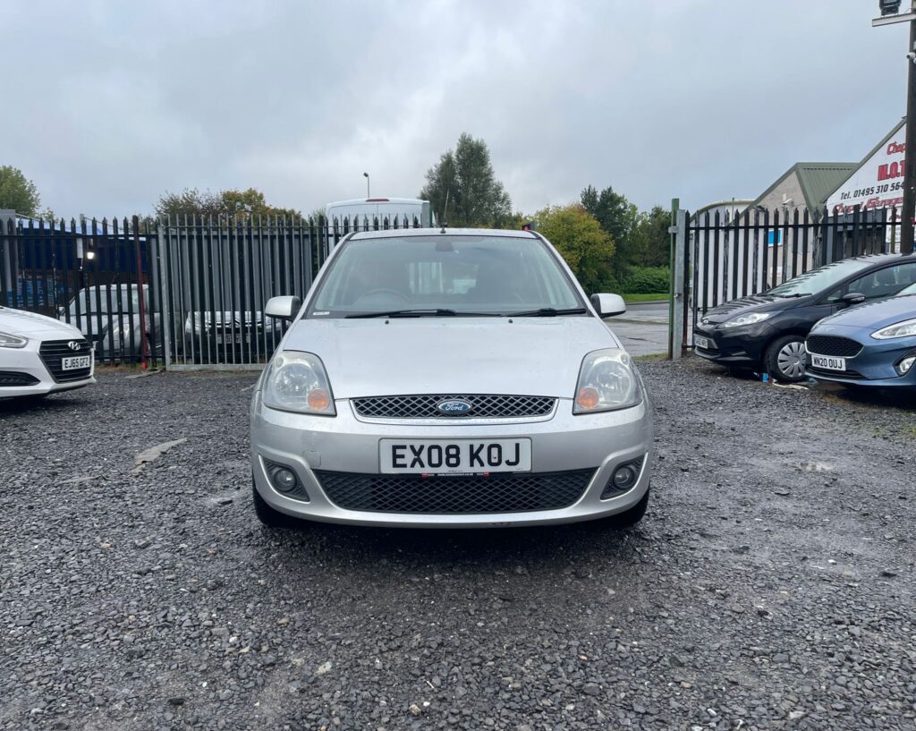 FORD FIESTA 1.6 Ghia 5dr Auto