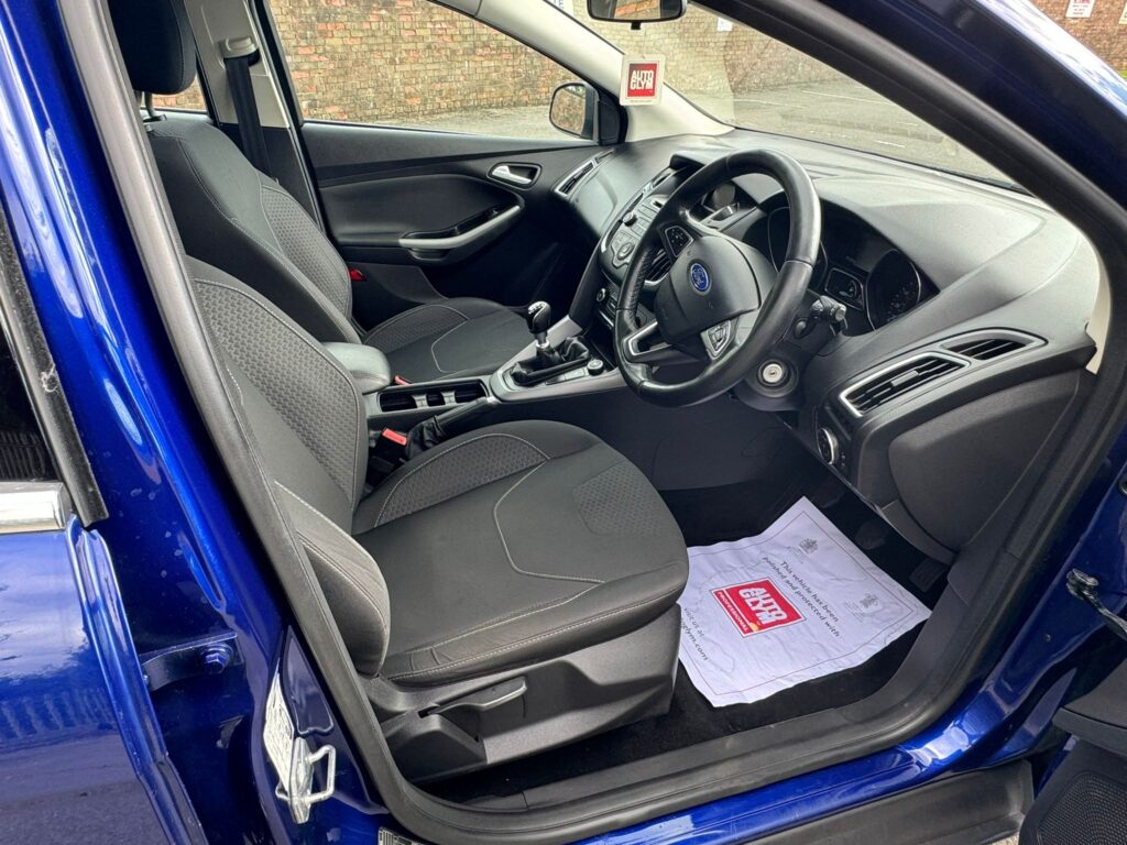 Ford Focus 1.0 2014