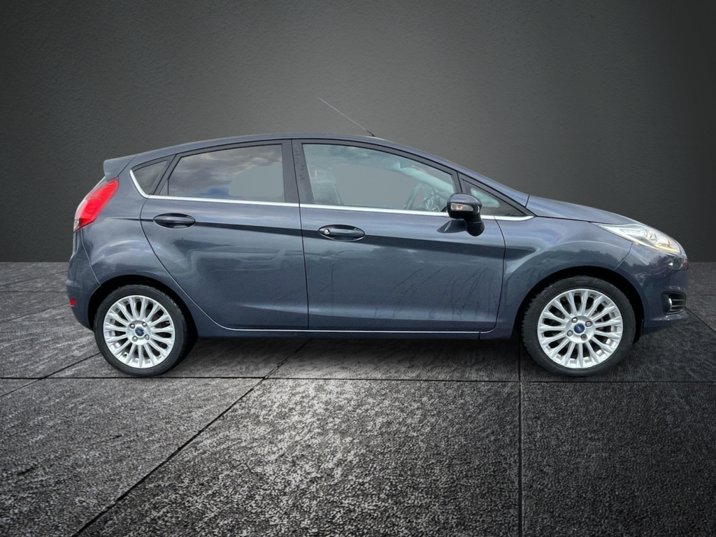 FORD FIESTA 1.0 EcoBoost Titanium 5dr