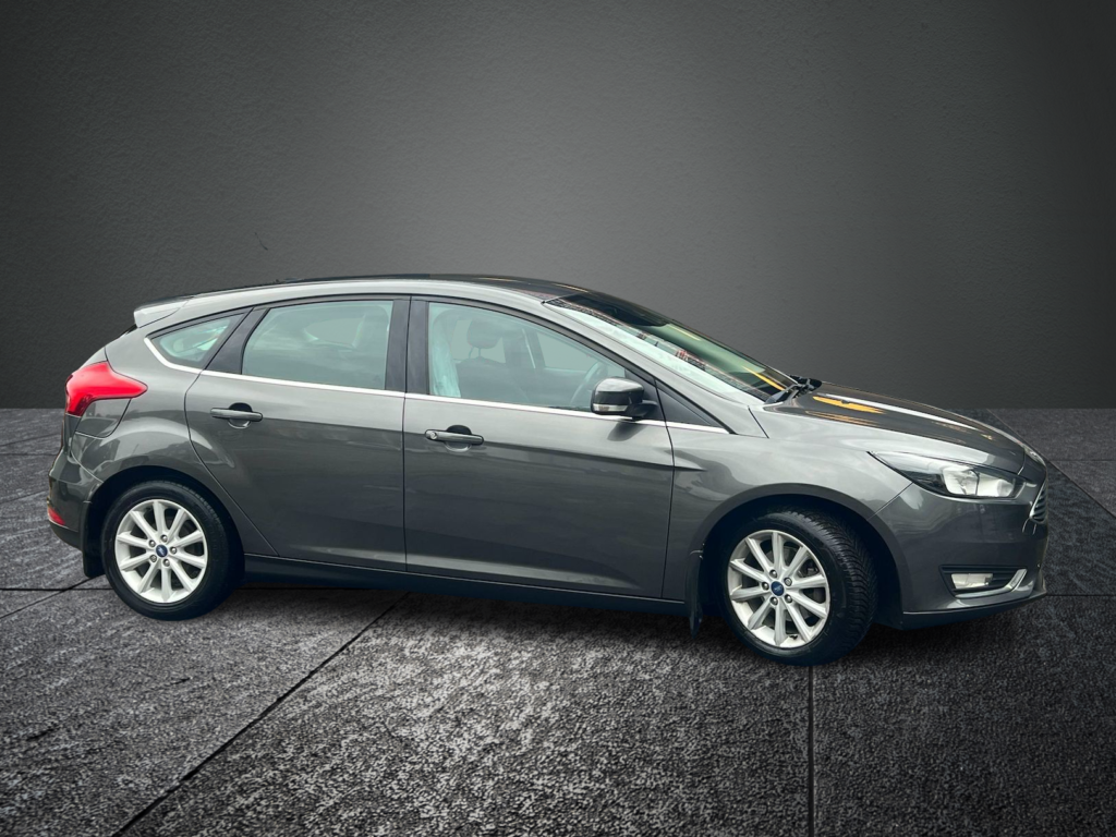 FORD FOCUS 1.0 EcoBoost 125 Titanium 5dr