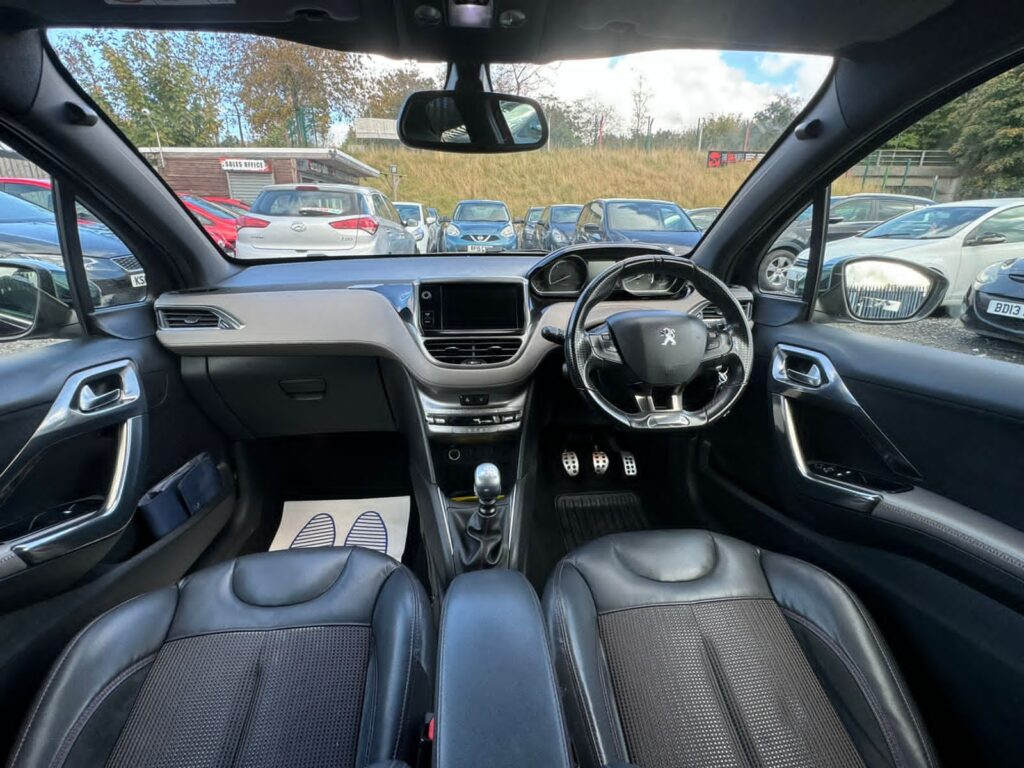 Peugeot 208 1.6 2013
