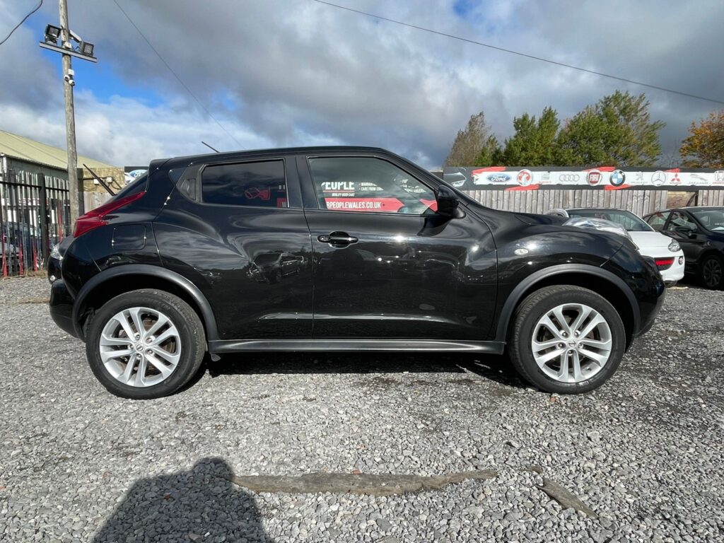 NISSAN JUKE 1.6 Acenta 5dr [Premium Pack]