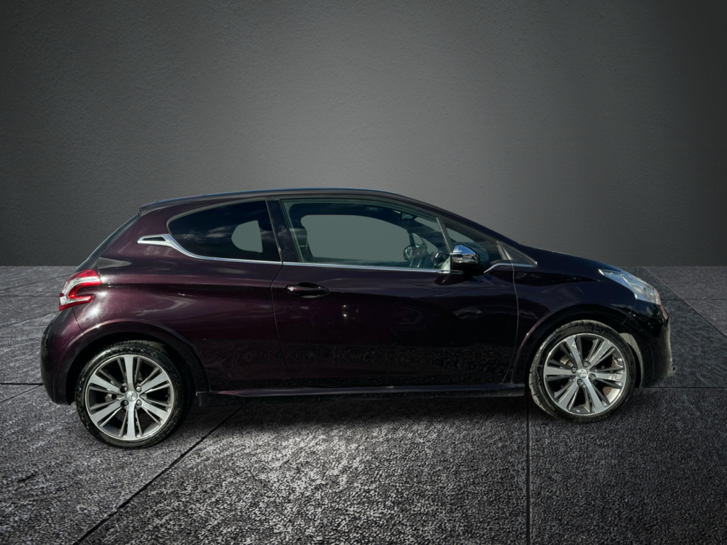 PEUGEOT 208 1.6 e-HDi 115 XY 3dr