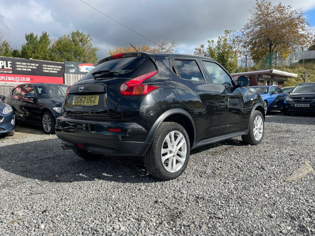 NISSAN JUKE 1.6 Acenta 5dr [Premium Pack]