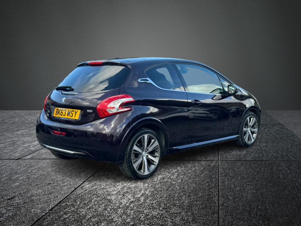 PEUGEOT 208 1.6 e-HDi 115 XY 3dr