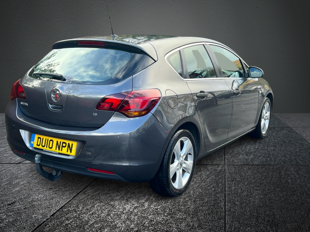 VAUXHALL ASTRA 1.6i 16V SRi 5dr