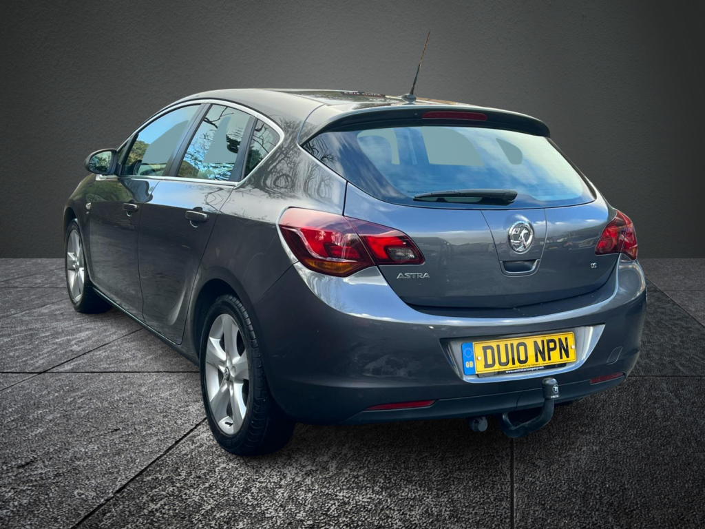 VAUXHALL ASTRA 1.6i 16V SRi 5dr