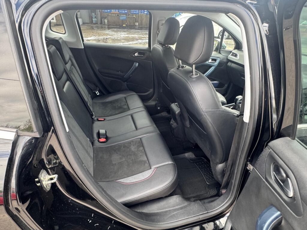 Peugeot 2008 1.2 2014