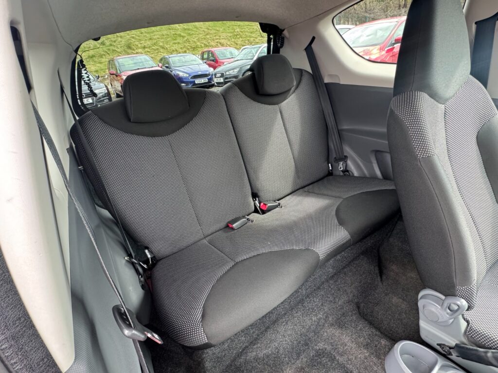 Toyota Aygo 1.0 2011