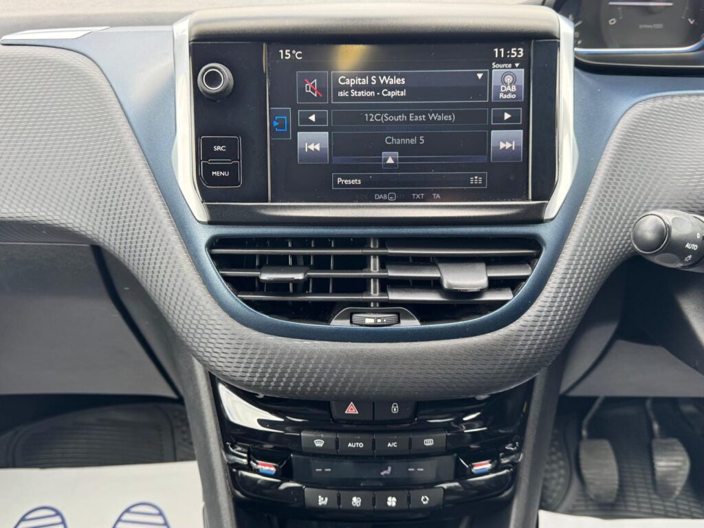 Peugeot 2008 1.2 2014