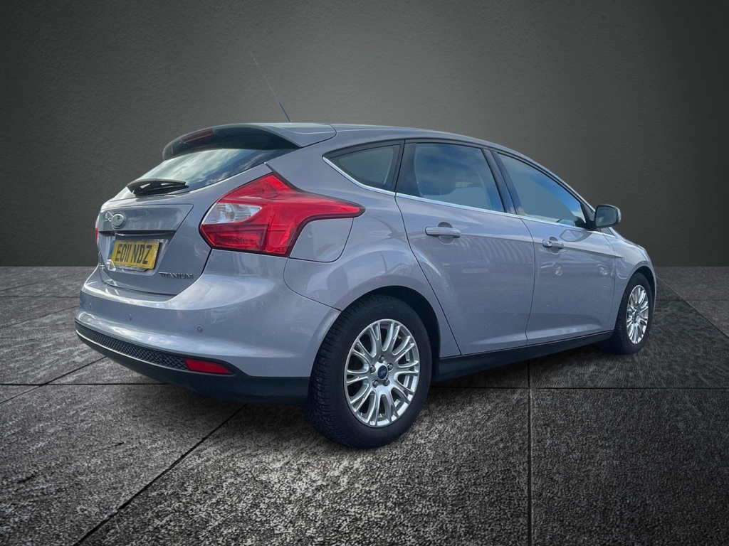 FORD FOCUS 1.6 125 Titanium 5dr