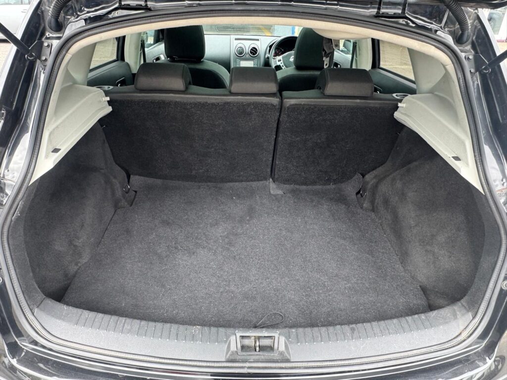 Nissan Qashqai 1.6 2012