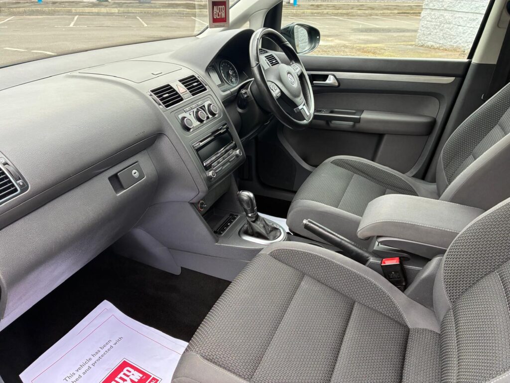 Volkswagen Touran 1.6 2014