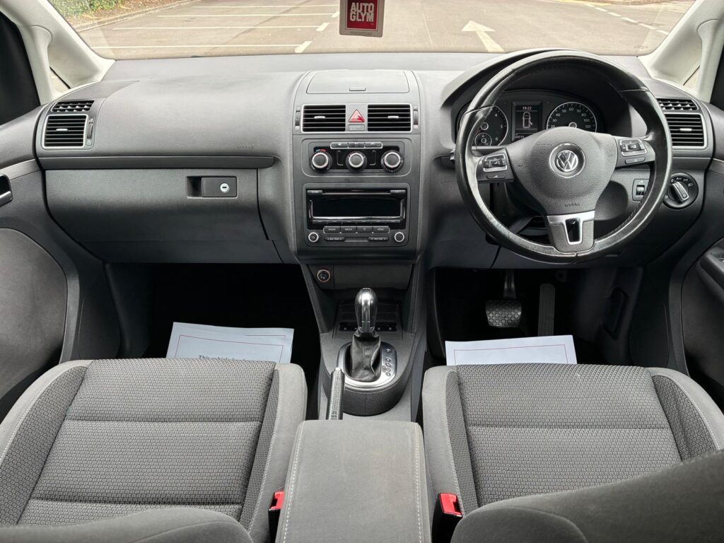 Volkswagen Touran 1.6 2014
