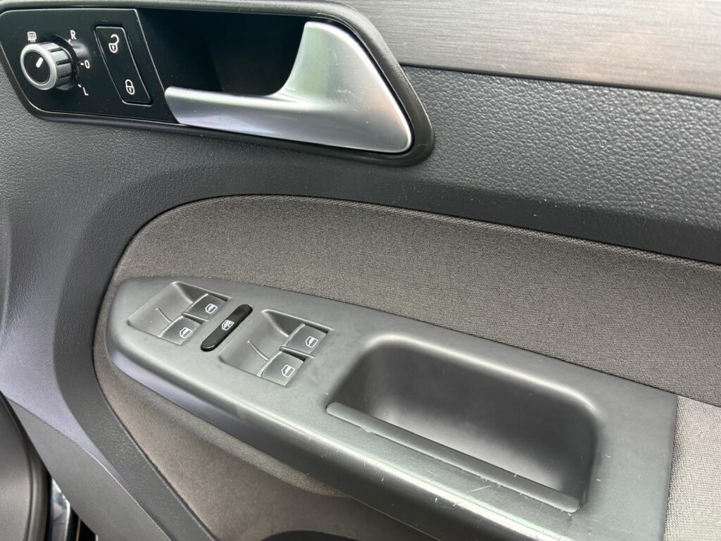 Volkswagen Touran 1.6 2014