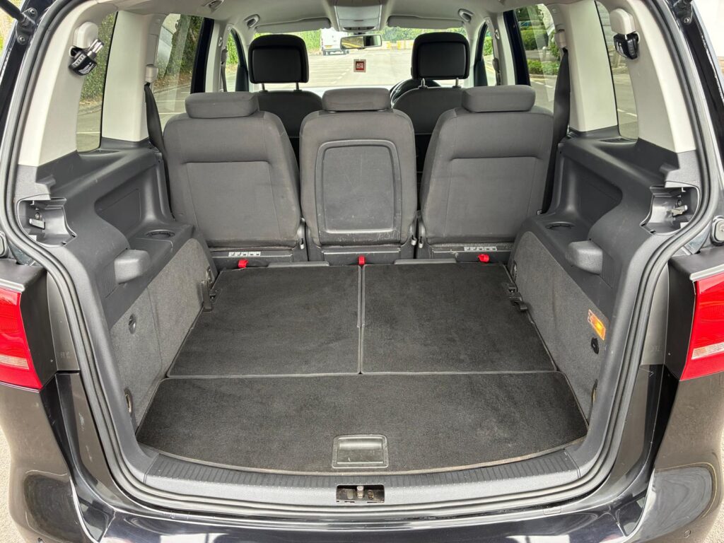 Volkswagen Touran 1.6 2014