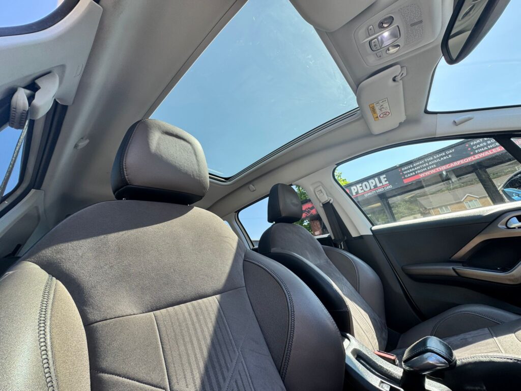 Peugeot 2008 1.6 2015