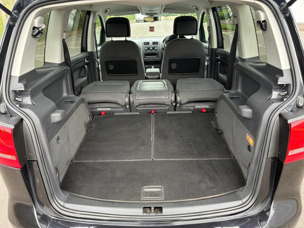 Volkswagen Touran 1.6 2014
