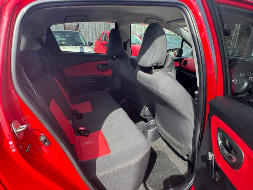 Toyota Yaris 1.33 2015