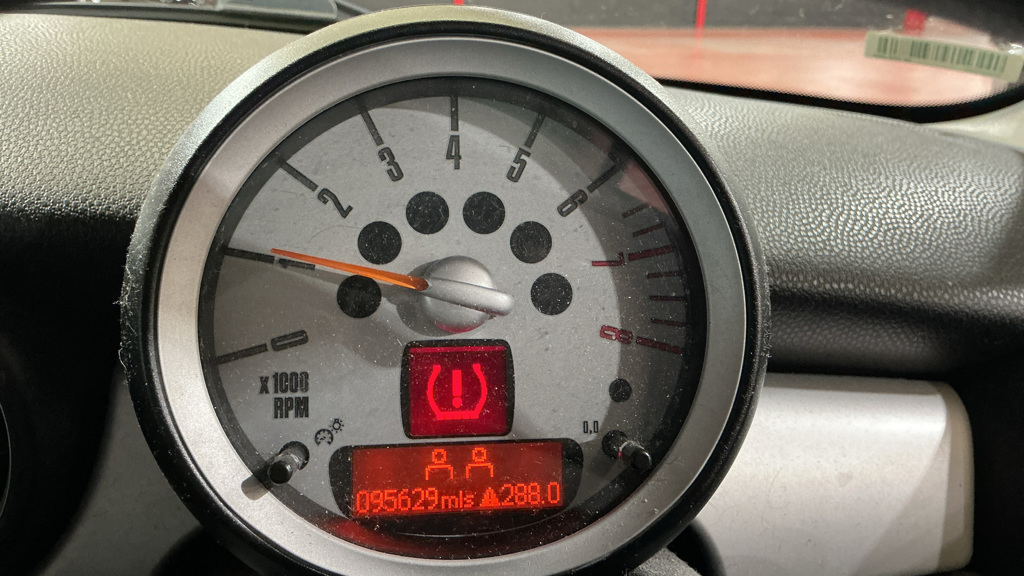 Mini Hatchback 1.6 2010
