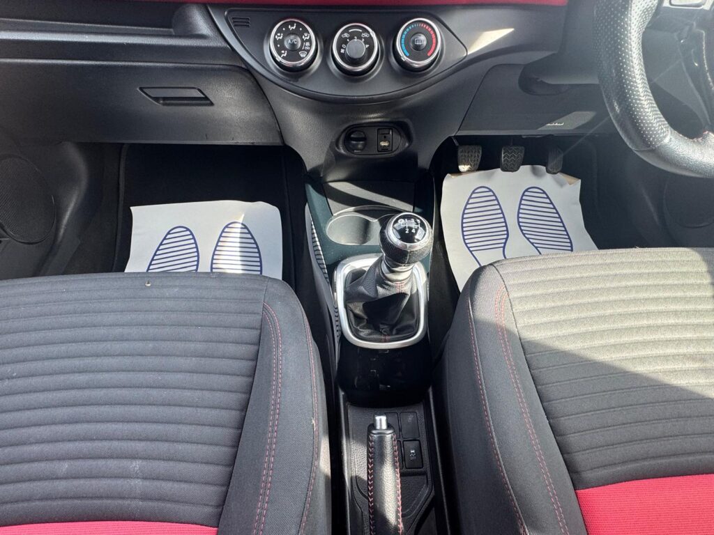 Toyota Yaris 1.33 2015