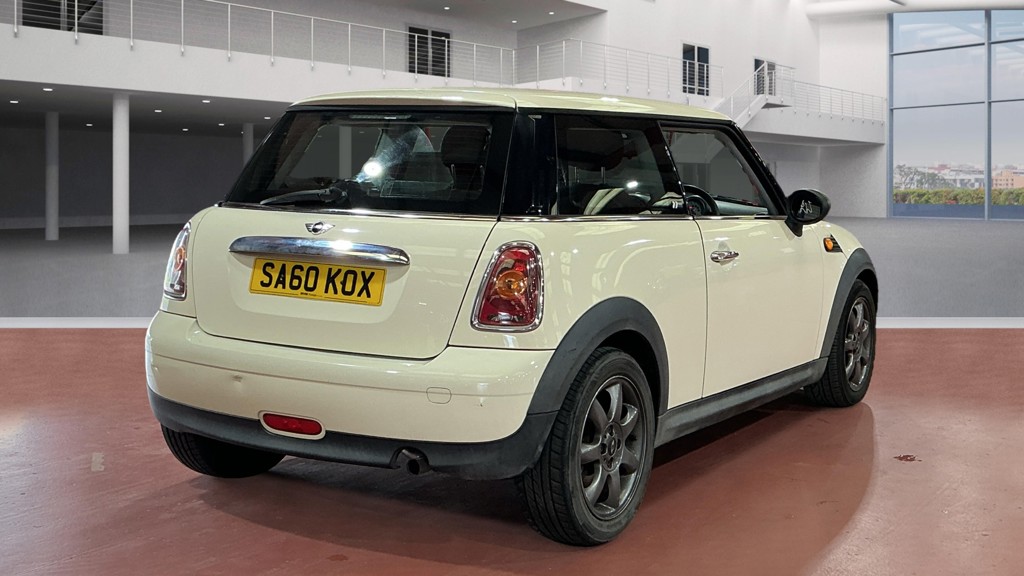 Mini Hatchback 1.6 2010