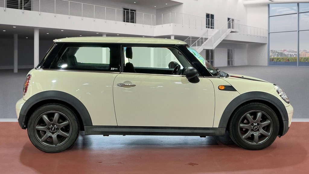 Mini Hatchback 1.6 2010