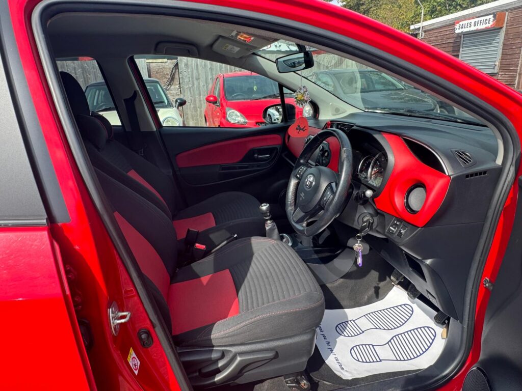 Toyota Yaris 1.33 2015