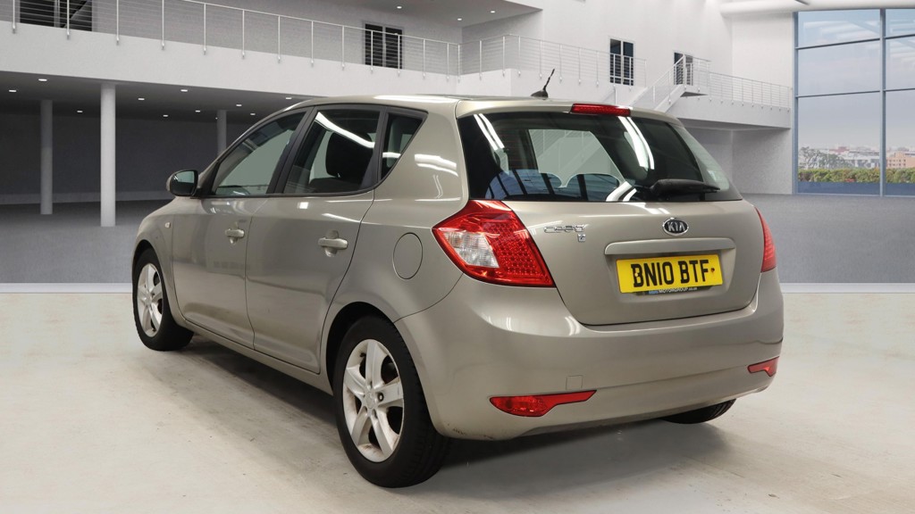Kia Ceed 1.6 2010