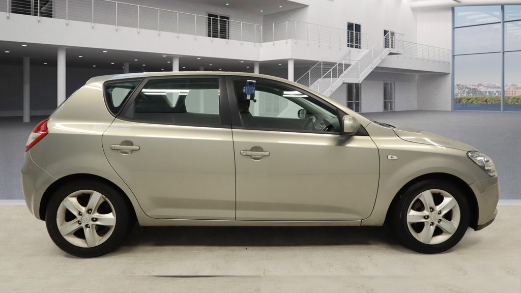 Kia Ceed 1.6 2010