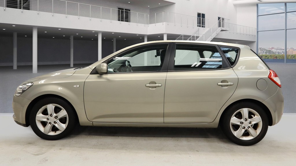 Kia Ceed 1.6 2010