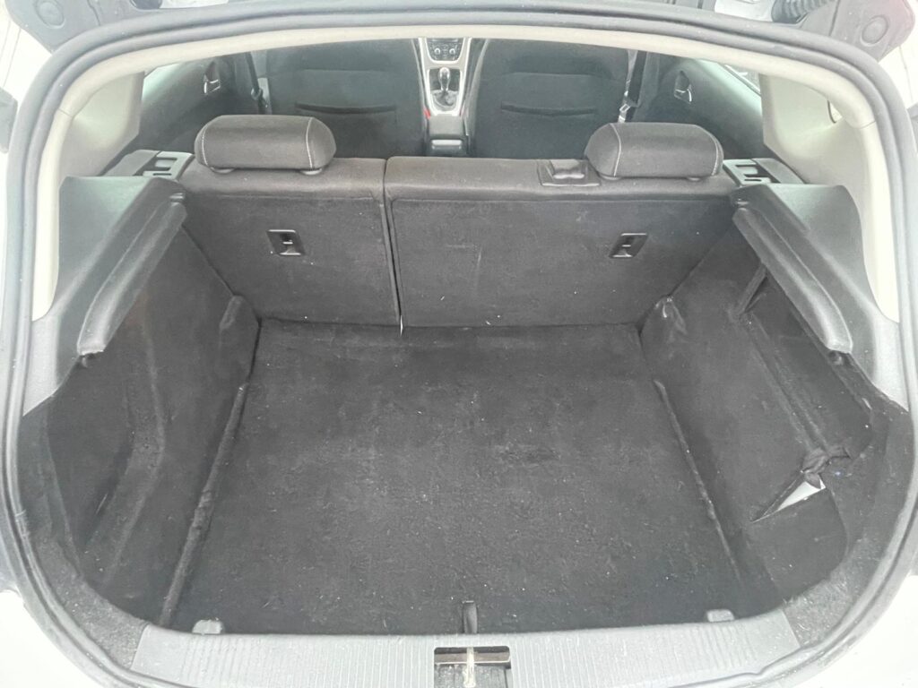 Vauxhall Astra 1.6 2012