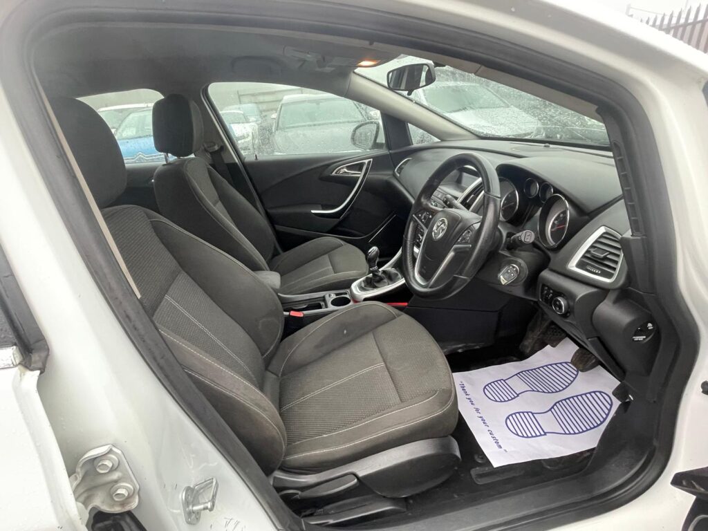 Vauxhall Astra 1.6 2012