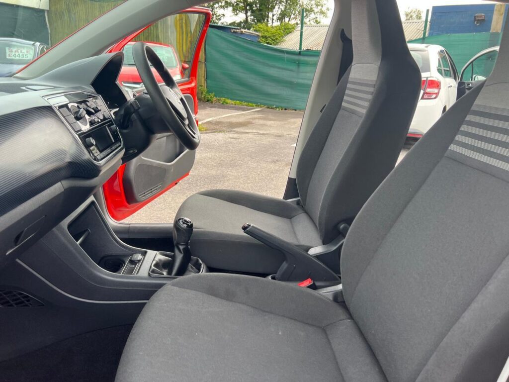 Volkswagen UP 1.0 2017