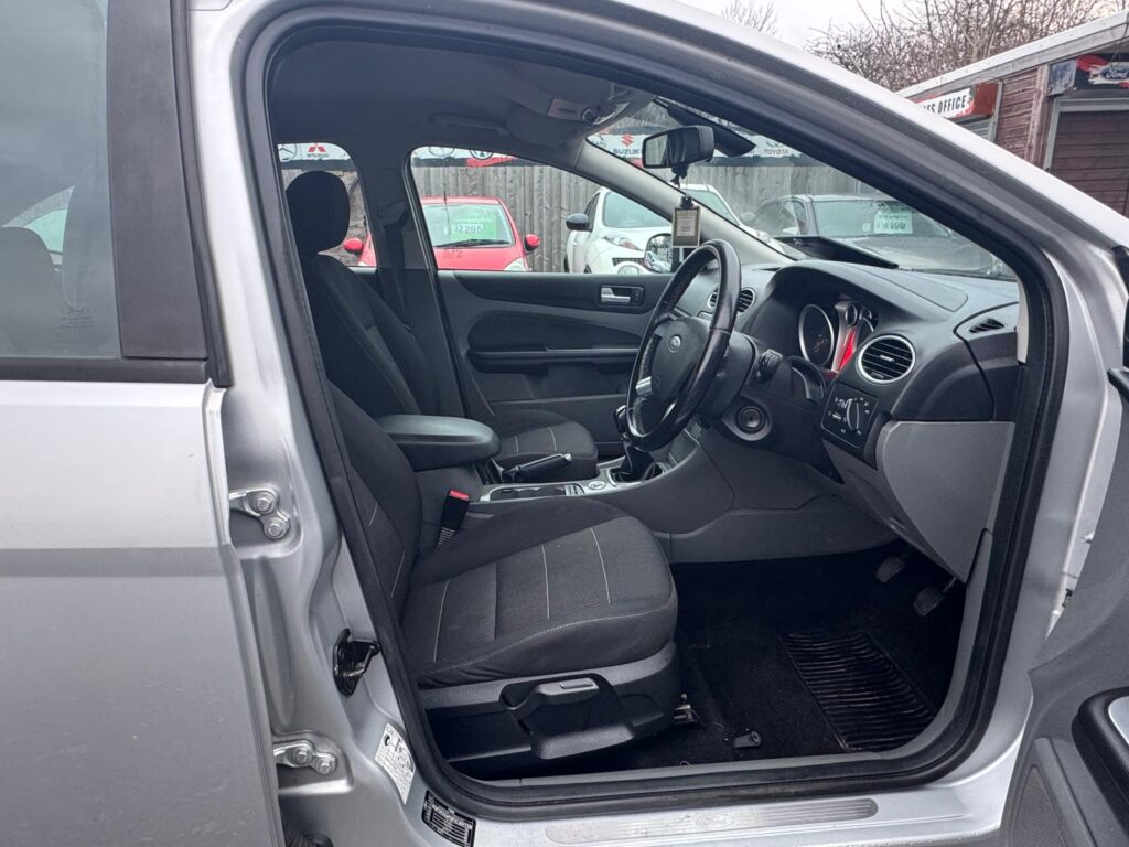 Ford Focus 1.6 2010