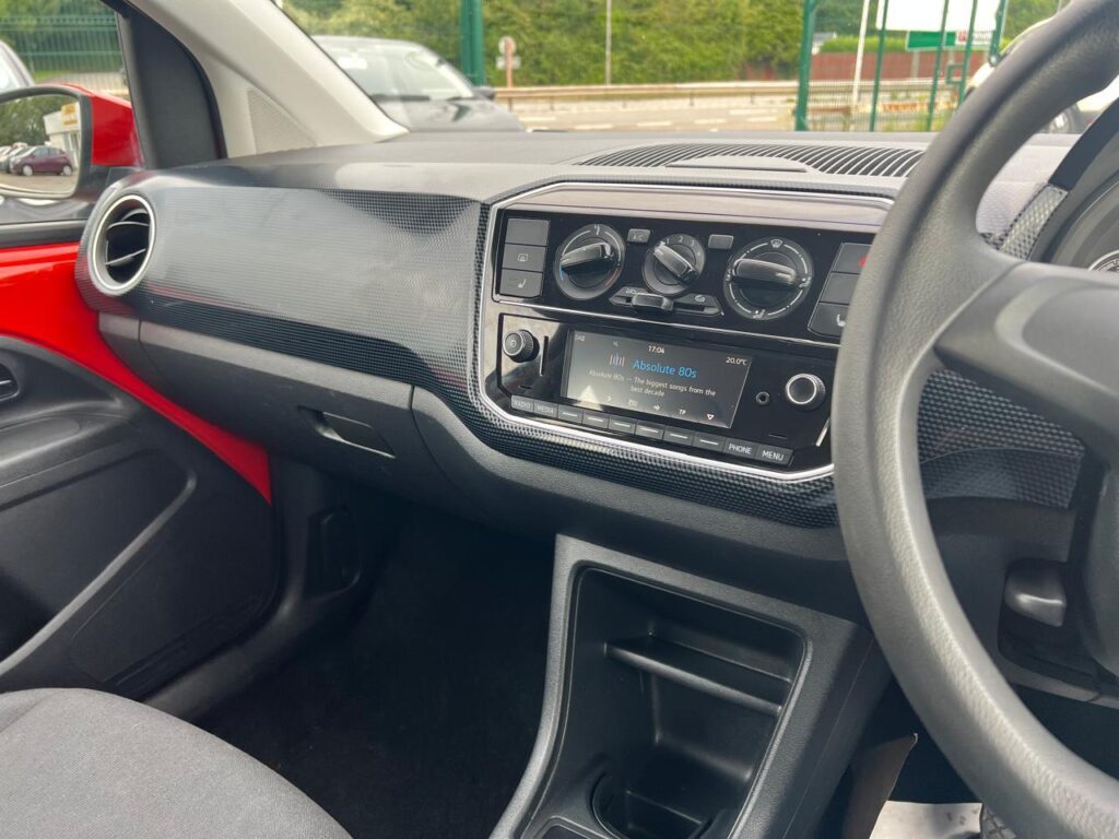 Volkswagen UP 1.0 2017