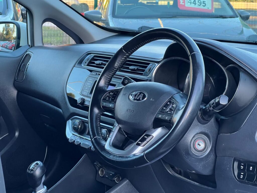 Kia Rio 1.1 2016