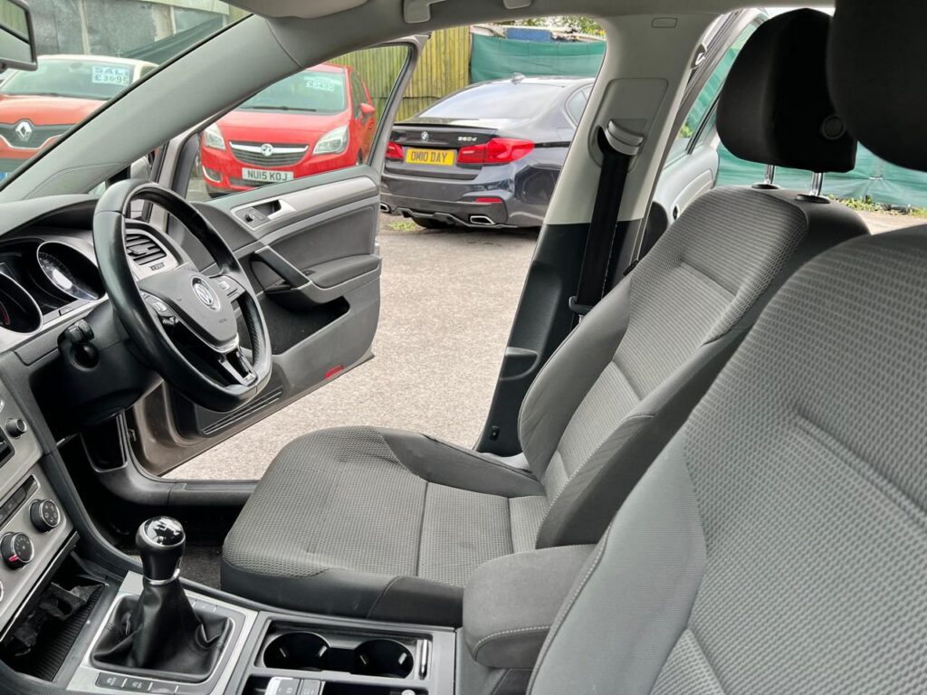 Volkswagen Golf 1.6 2014
