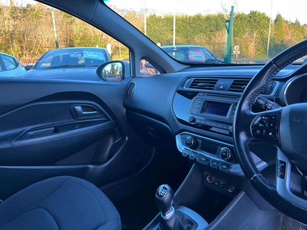 Kia Rio 1.1 2016