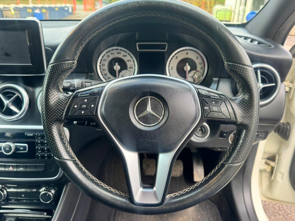 Mercedes-Benz A-Class 1.5 2014