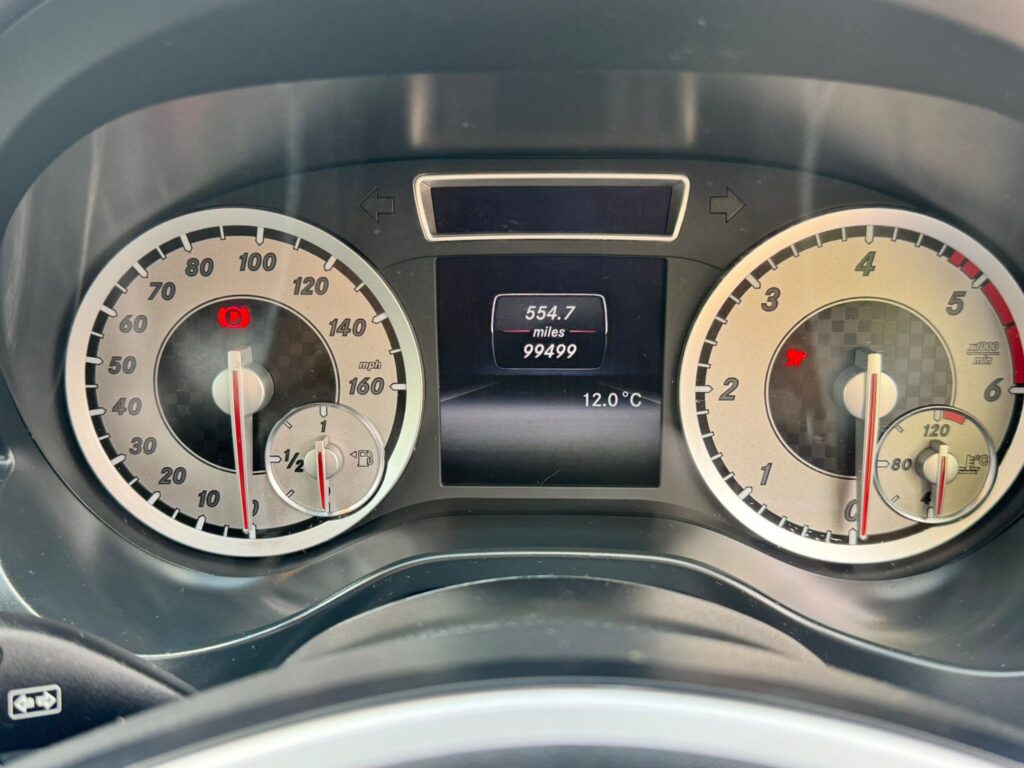 Mercedes-Benz A-Class 1.5 2014