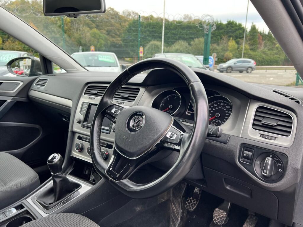 Volkswagen Golf 1.6 2014