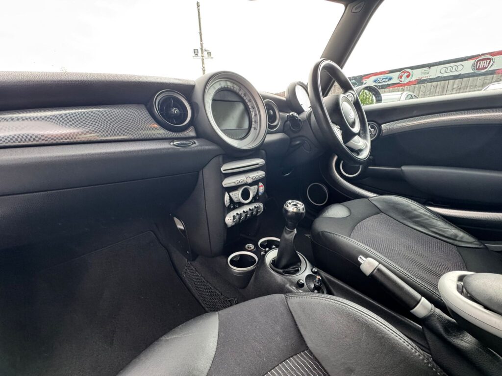 Mini Hatchback 1.6 2007