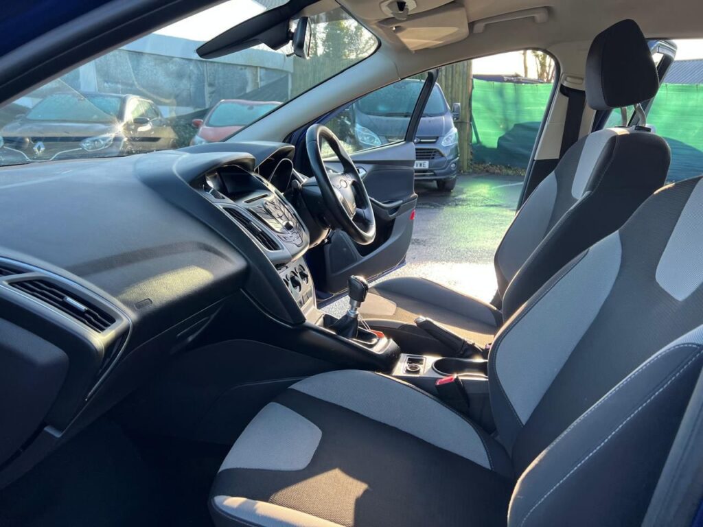 Ford Focus 1.6 2014