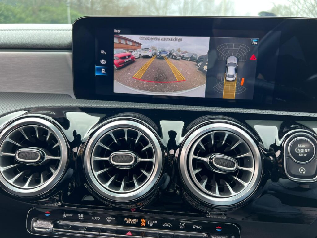 Mercedes-Benz CLA 2.0 2021