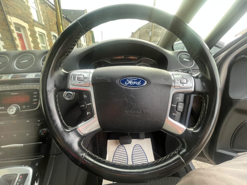 Ford S-MAX 2.0 2011