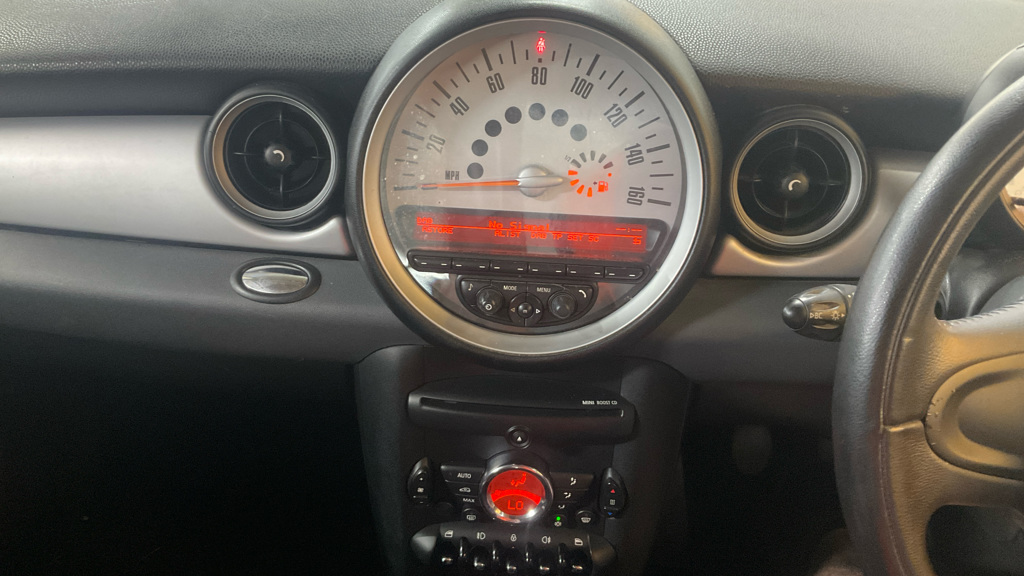 Mini Hatchback 1.6 2013