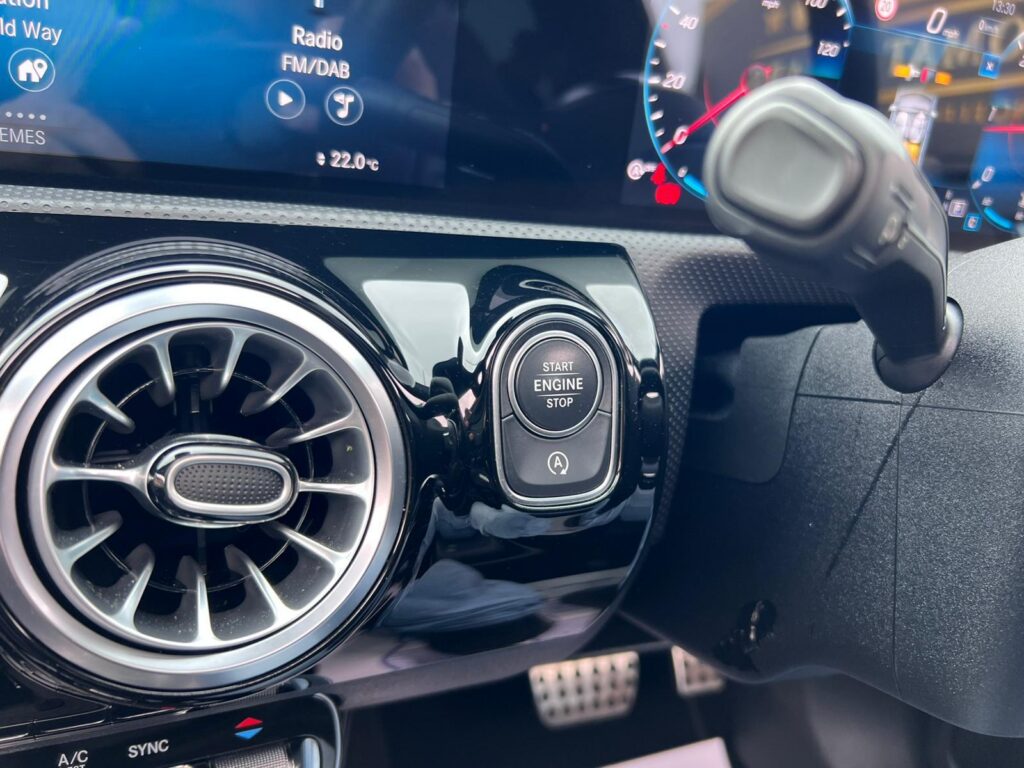 Mercedes-Benz CLA 2.0 2021